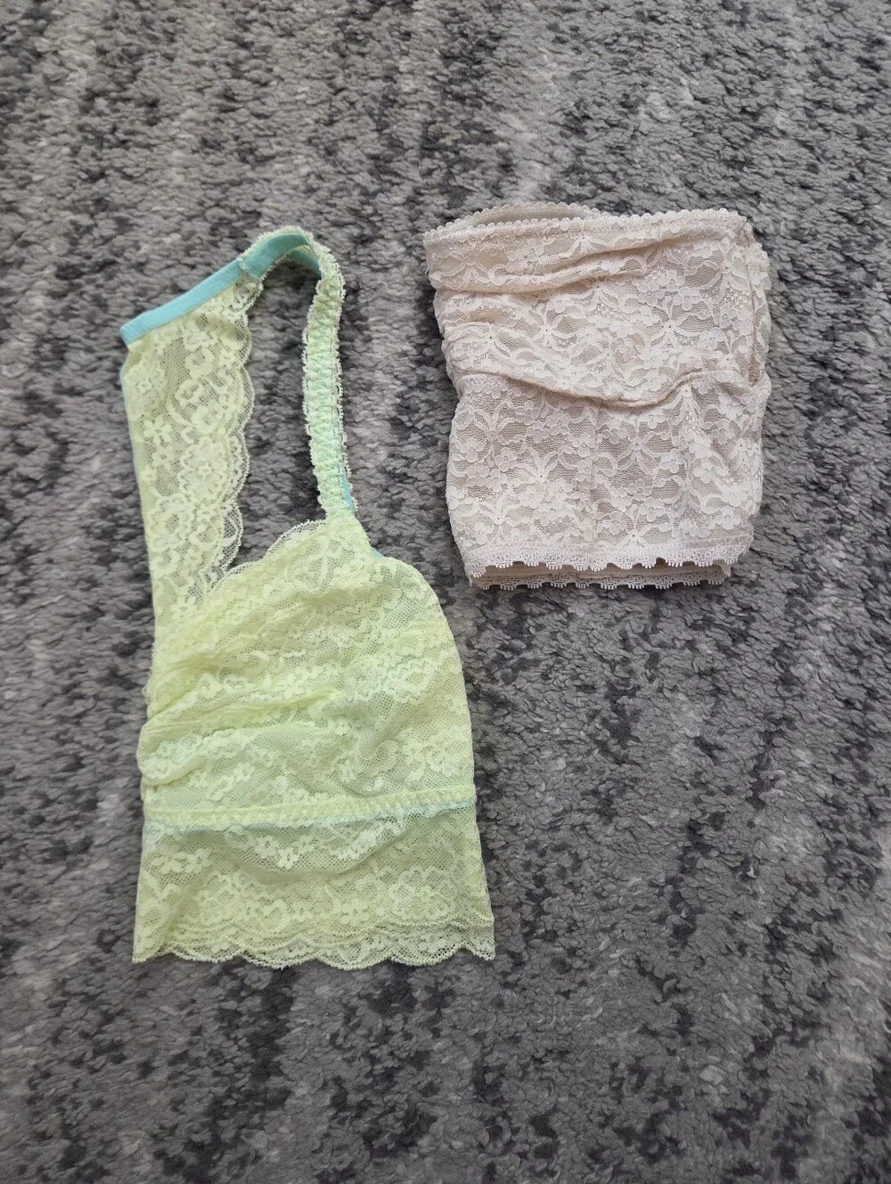Bundle (2) Lace Bralettes: PINK VS Racerback & Aerie Strapless Bandeau | Size M
